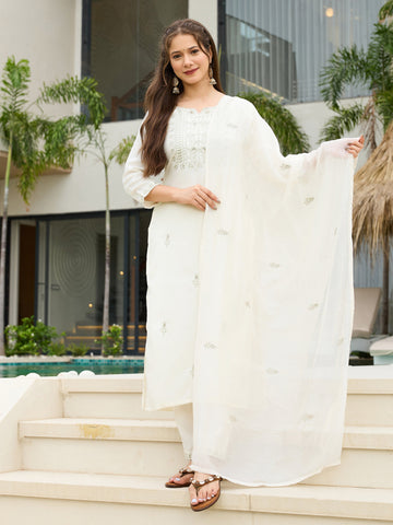 Elegant White Embroidered Kurta Set with Chiffon Dupatta
