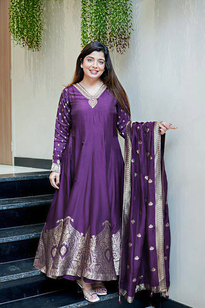 Premium Banarasi Anarkali Suit Set – Handwork Neckline & Zari Flare