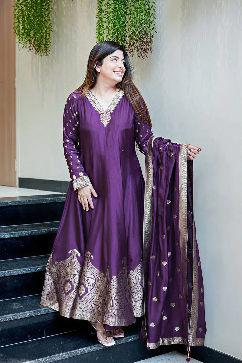 Premium Banarasi Anarkali Suit Set – Handwork Neckline & Zari Flare