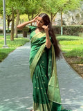 Emerald Green Jacquard Saree – Elegant Woven Saree for Festive & Wedding Wear