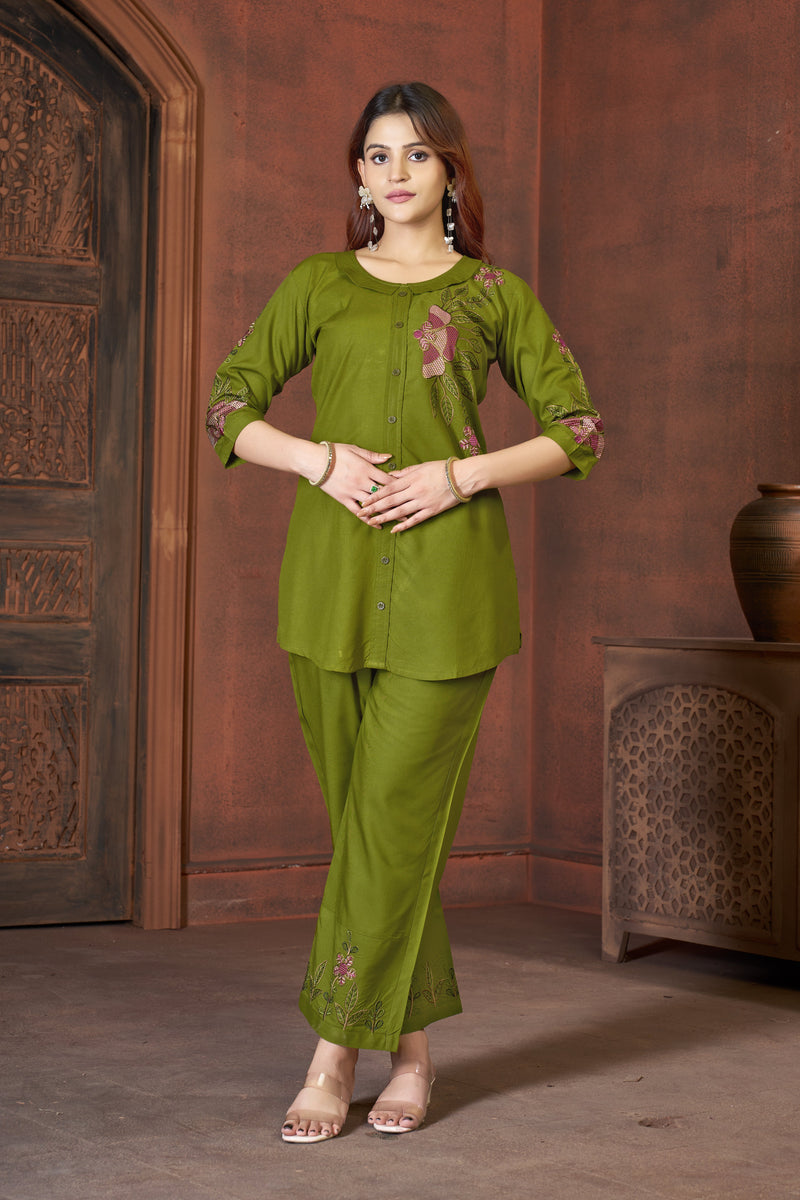 Elegant Dark Green Heavy Rayon Embroidered Co-Ord Set