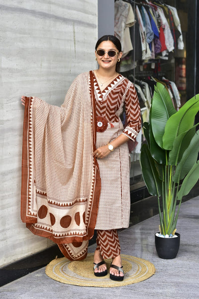 Zik Zek Premium Jaipur Saffron Cotton Kurti Pant Dupatta Set