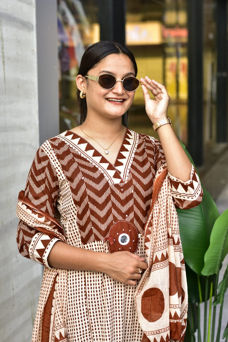 Zik Zek Premium Jaipur Saffron Cotton Kurti Pant Dupatta Set