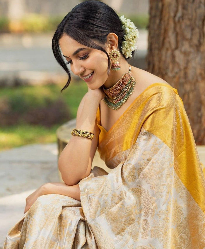 Admirable Yellow Soft Silk Saree With Angelic Blouse Piece