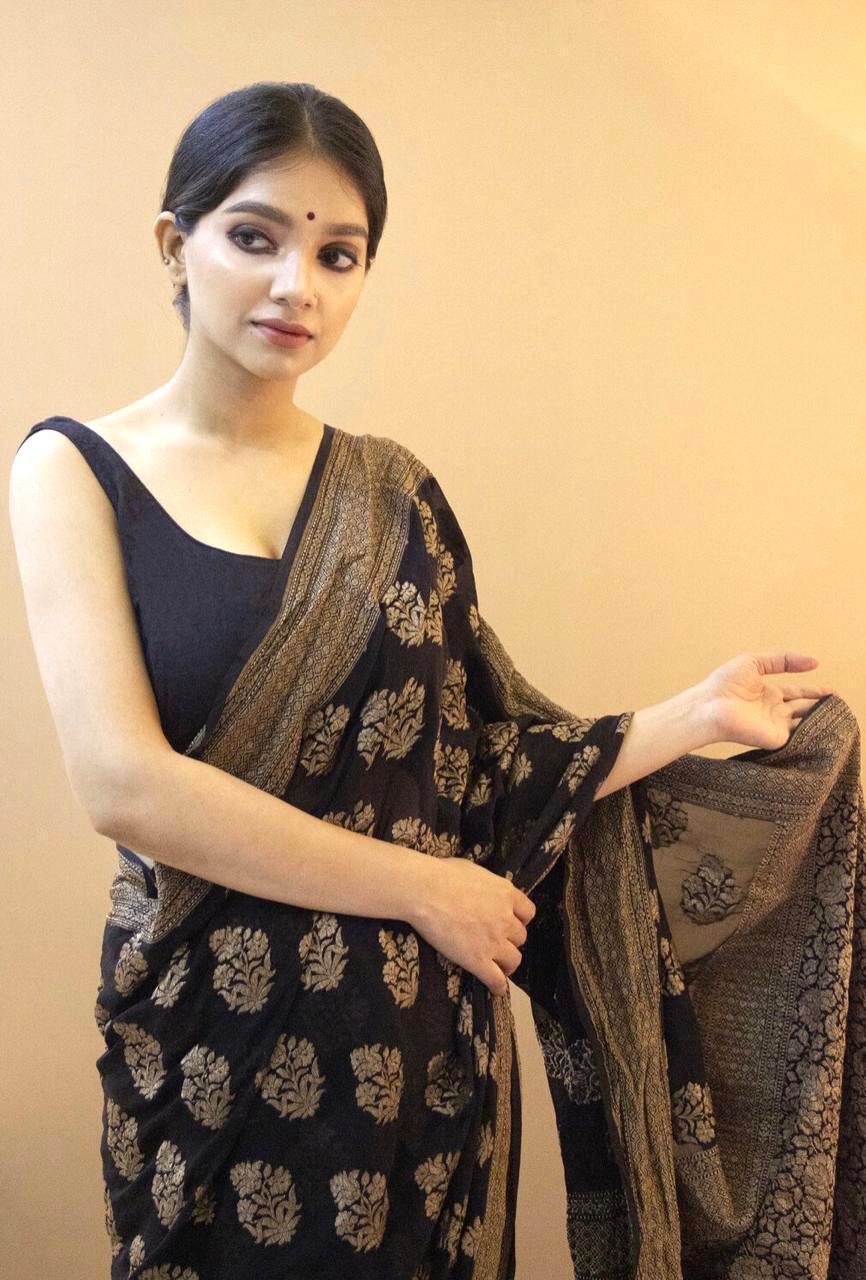 Beautiful and luscious, black Kanchipuram silk sarees - Ibis Fab