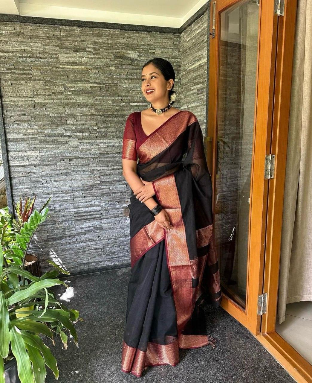 Black Soft Silk Saree With Lagniappe Blouse Piece - Ibis Fab