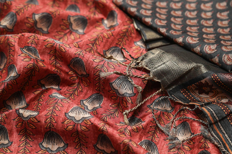 Captivating Red Colored Cotton Linen Designer Printed Saree - Ibis Fab