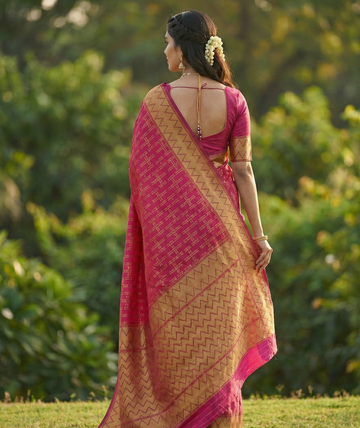 Maroon Jacquard Saree – Elegant Woven Design for Weddings & Celebrations