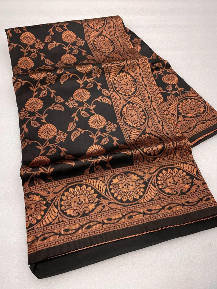 jacquard Saree with Floral Woven Motifs