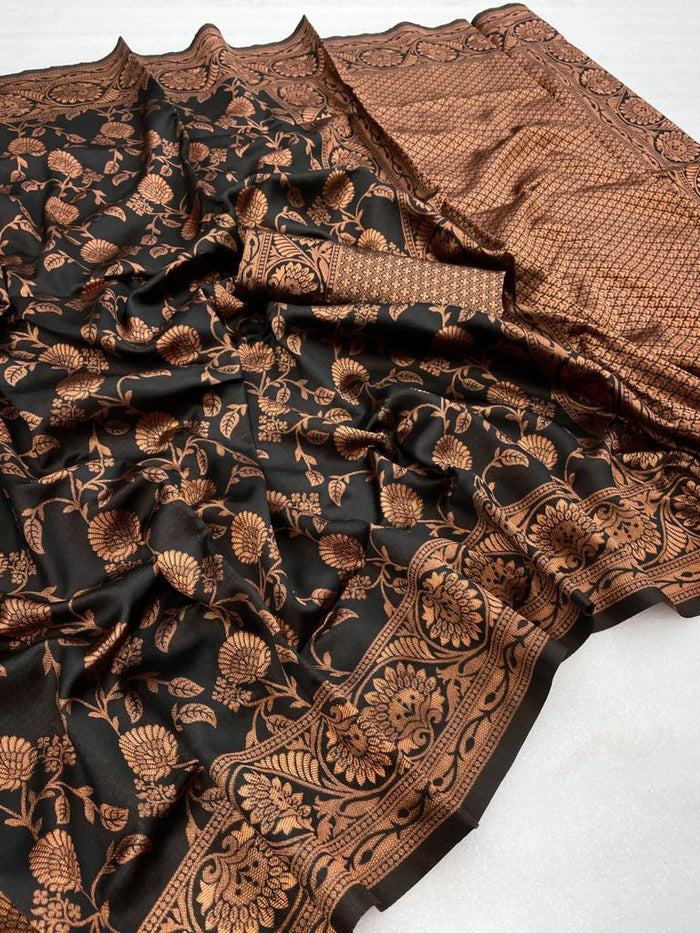jacquard Saree with Floral Woven Motifs