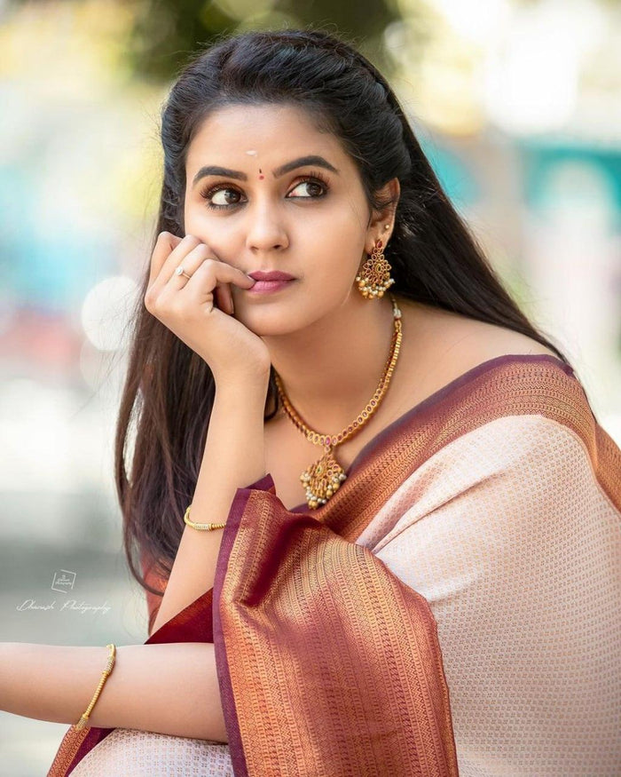 Off white jacquard weaving banarasi silk saree for wedding