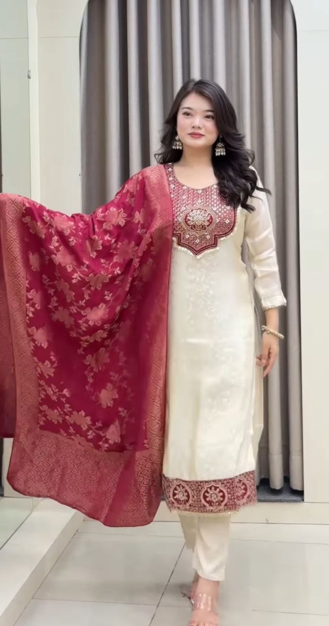 Premium Banarasi Jacquard Suit Set – Hand Zari Weaving & Embroidery