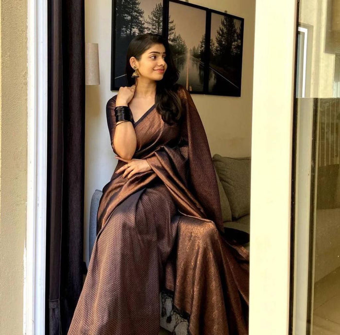 Pure jacquard Silk Sarees Black Colour, Festival Wear