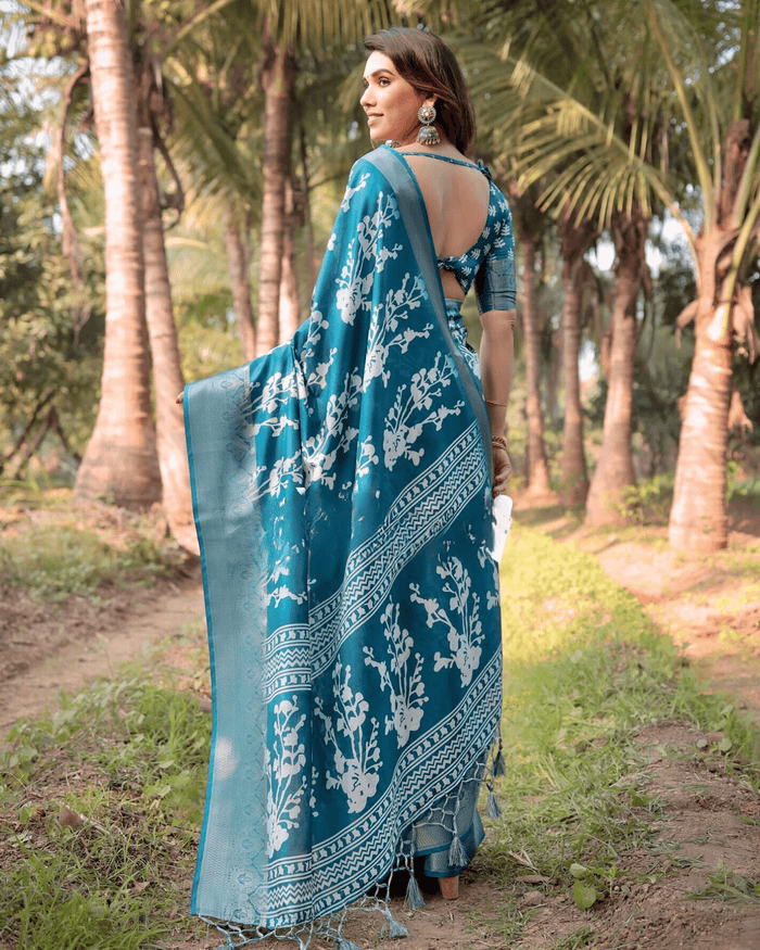 Sophisticated Sky Blue Colored Jacquard Silk Saree