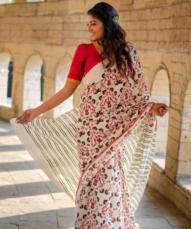 Trendy Look Pure Linen Digital Print saree