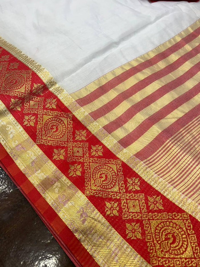 White And Red Color Digital Printed Saree With Blouse