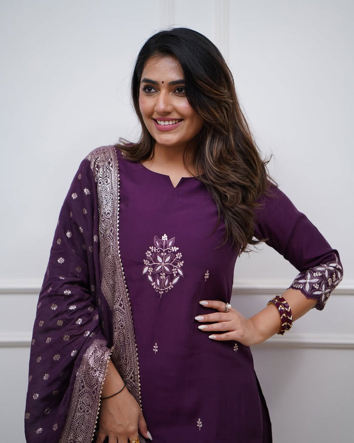 Statement Ethnic Look with Embroidered Chanderi Silk