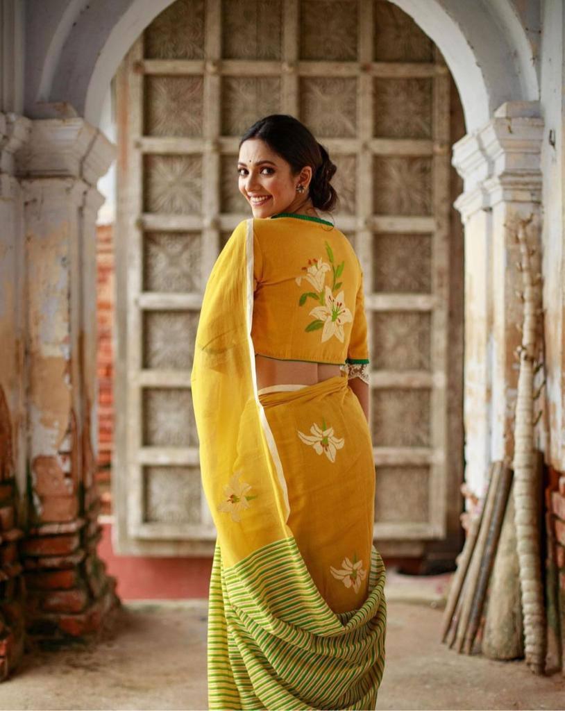 Yellow Digital Printed Linen Saree - Ibis Fab