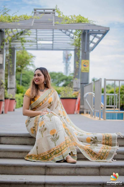 Adorable White Colored Printed Pure Linen Saree For Women - Ibis Fab