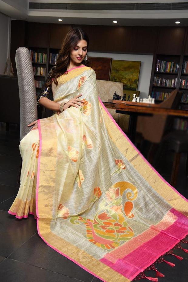 Engrossing Women's Light Yellow Colour Pure Linen Saree With Blouse Piece - Ibis Fab