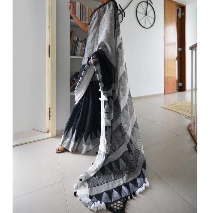 Exotic Grey And Black Colored Festive Wear Pure Linen Designer Saree
