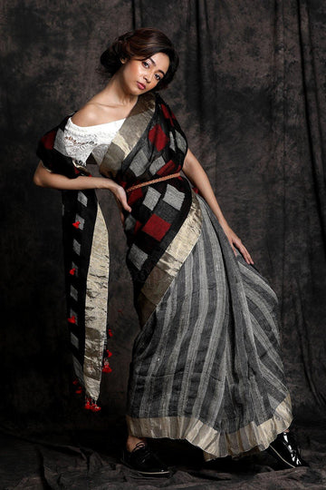 Eye-catching Dark Grey Casual Printed Pure Linen Saree