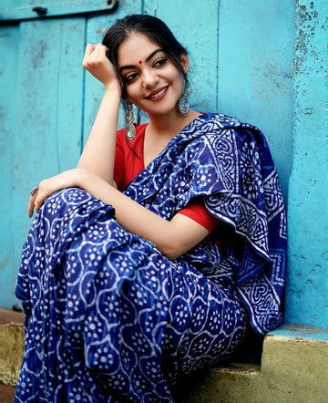 Ideal NavyBlue Colour Printed Pure Linen Saree For Women