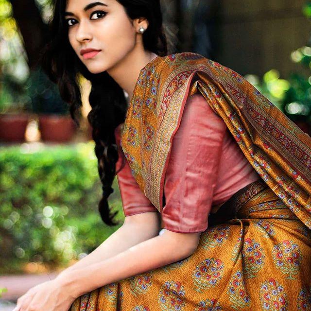 Lovely Mustard And Pink Colored Pure Linen Printed  Saree