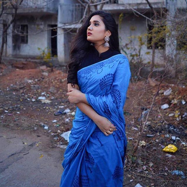 Marvelous  Blue Colored  Festive Printed  Pure Linen Saree