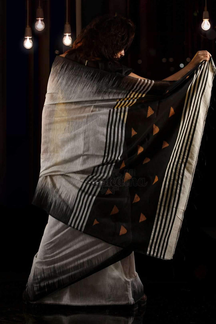 Pleasant Grey Colored  Festive Wear Printed  Pure Linen Saree