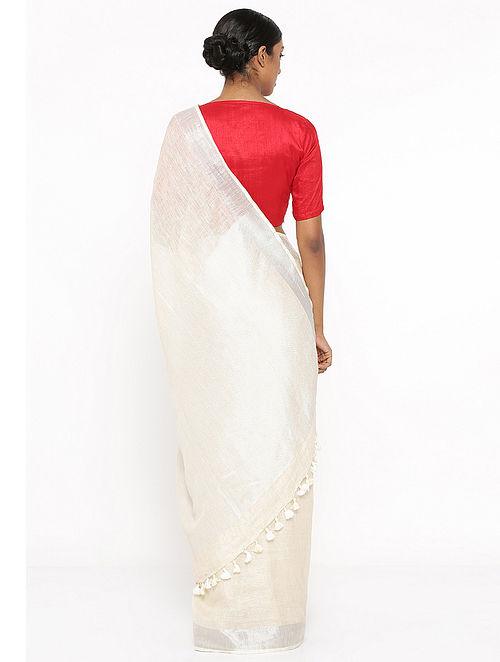 Pretty  Off White Colored  Festive Wear Printed  Pure Linen Saree
