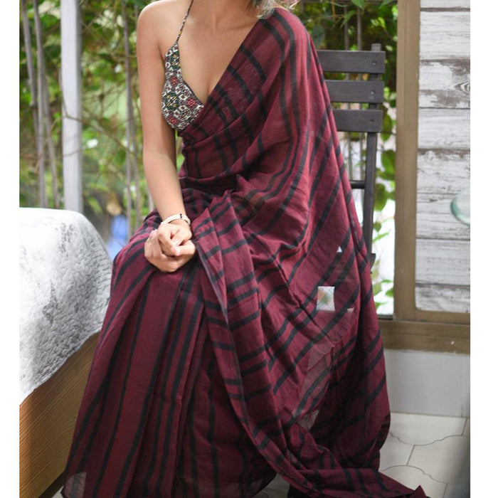 Prominent Red Colored Festive Wear Pure Linen Designer Saree