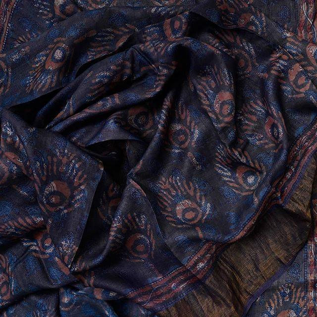 Wonderful  Night Blue And Copper Colored Printed  Pure Linen Saree For Women